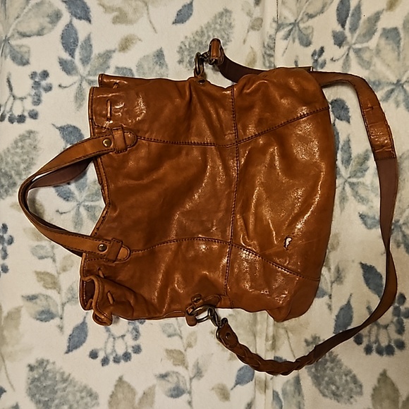 Lucky Brand Fold Over Crossbody Boho Bag. - Picture 2 of 12